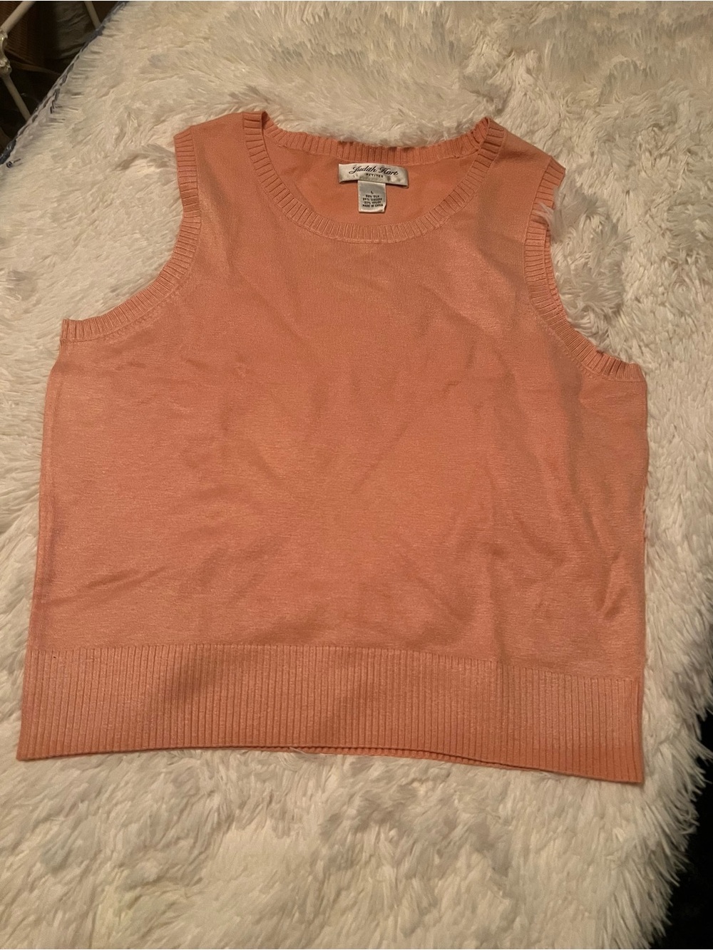 Woman’s Sleeveless Knit Sweater - Rose